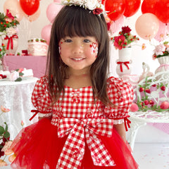 BERRY SWEET: CELEBRATE THEIR FIRST IN STYLE!