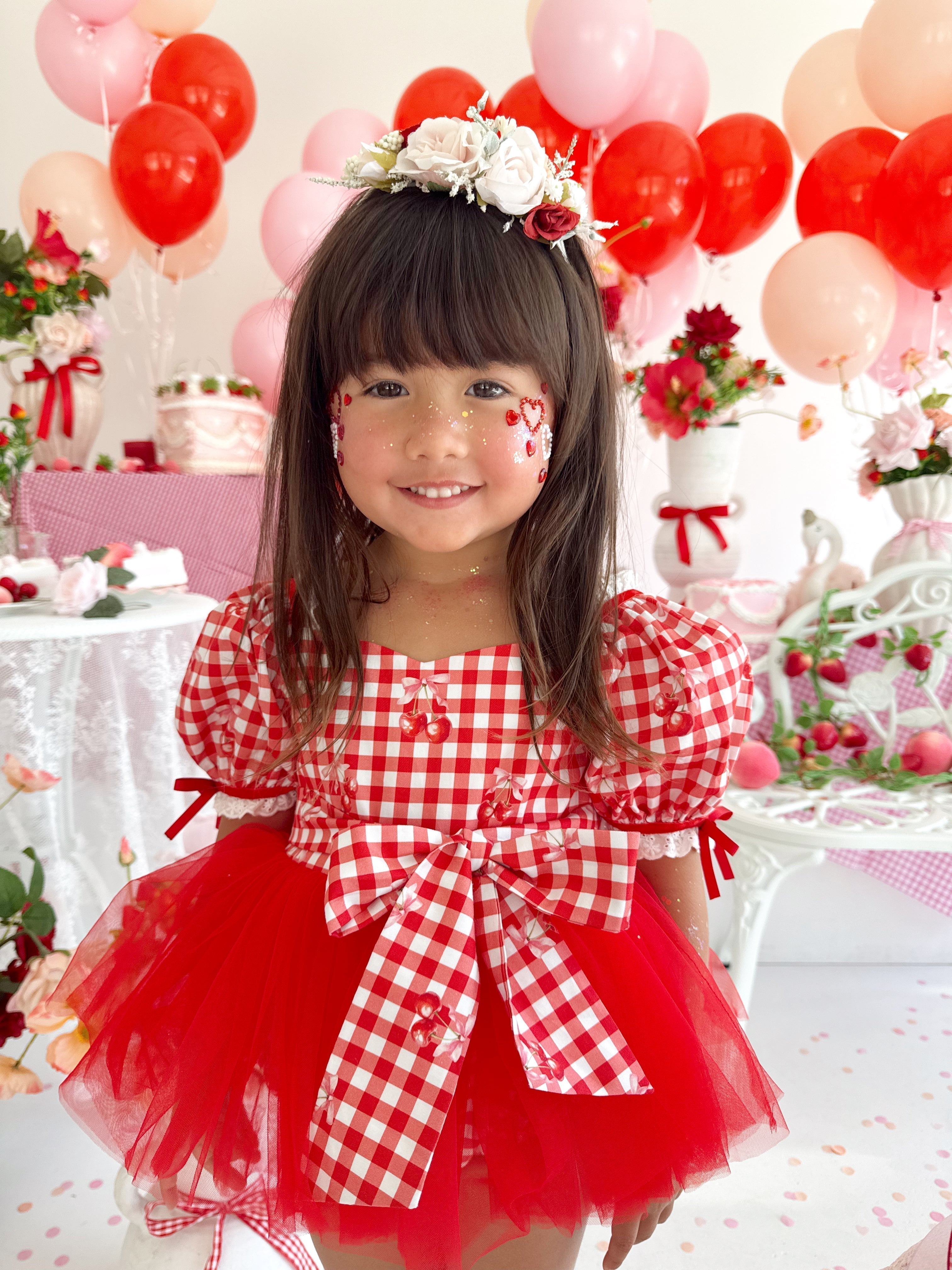 BERRY SWEET: CELEBRATE THEIR FIRST IN STYLE!