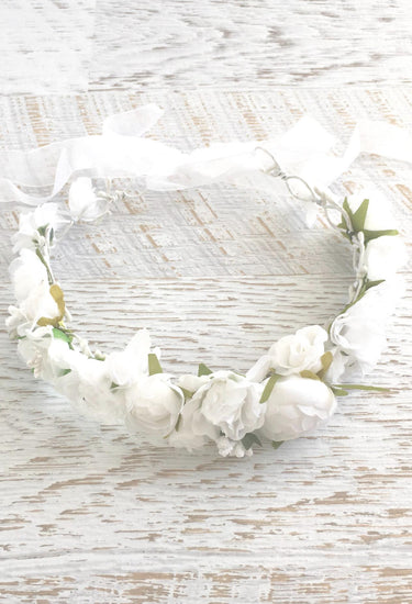 Flatlay of the Snow White Flower Crown